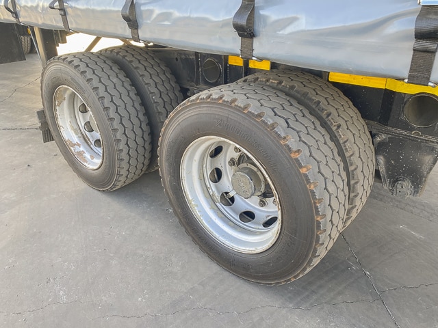 2014 CTS Volume Max Tautliner Link Trailer