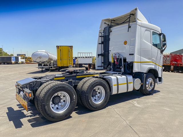 2018 Volvo FH440 – 6×4 Truck Tractor