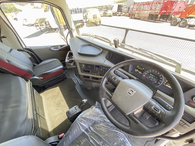 2018 Volvo FH440 – 6×4 Truck Tractor