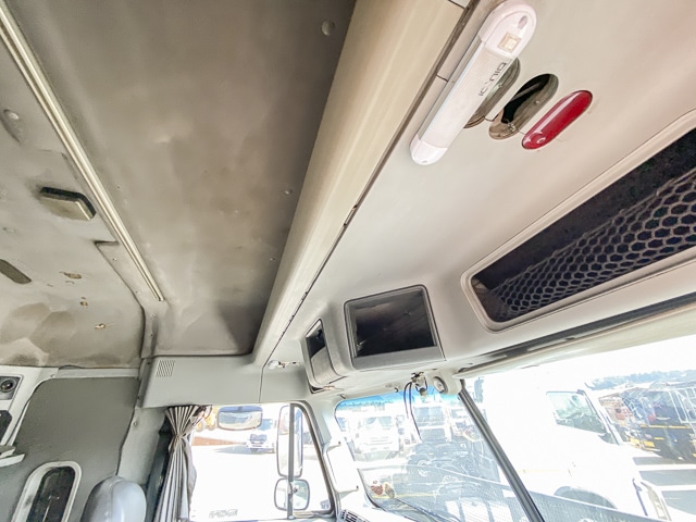 2011 Freightliner Argosy ISX 500