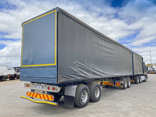 2012 SA Truck Bodies Tautliner – Link Trailer
