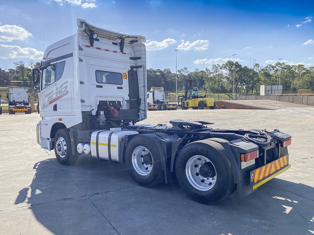 2023 FAW JH6 28.500FT – 6X4 Truck Tractor