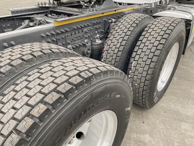 2019 Volvo FH440 – 6×4 Truck Tractor