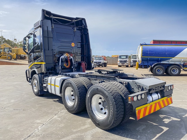 2019 Volvo FH440 – 6×4 Truck Tractor