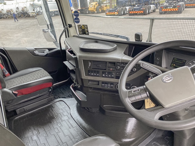 2019 Volvo FH440 – 6×4 Truck Tractor