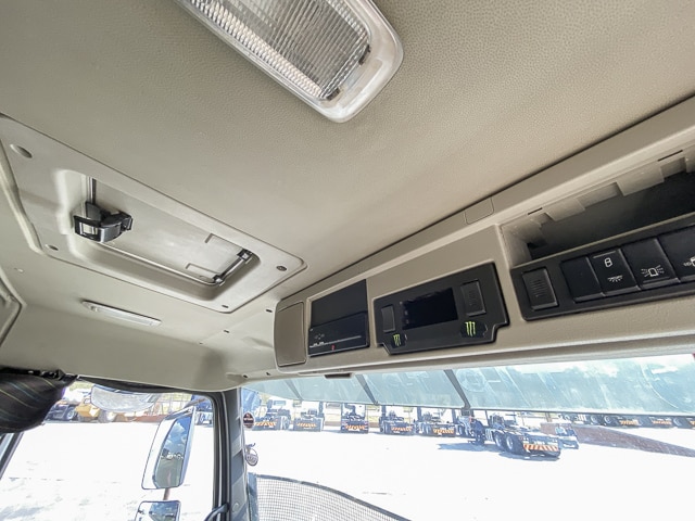 2017 Volvo FMX 440 – 6×4 Truck Tractor