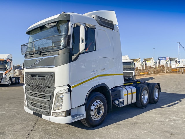 2021 Volvo FH520 – 6×4 Truck Tractor