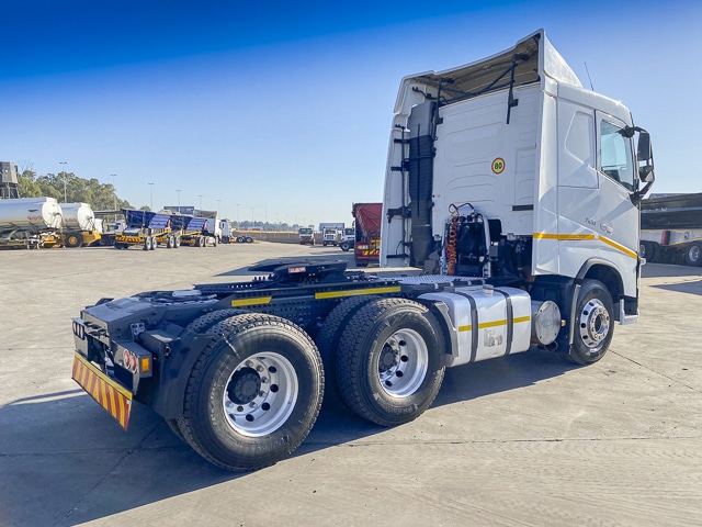 2021 Volvo FH520 – 6×4 Truck Tractor