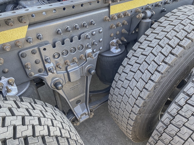 2021 Volvo FH520 – 6×4 Truck Tractor