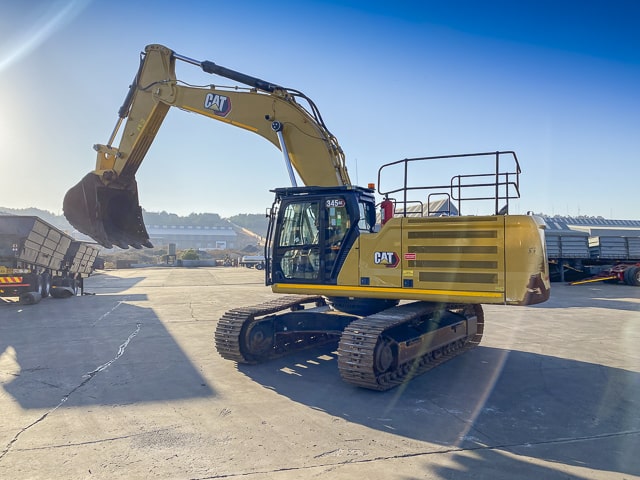 2022 Caterpillar 345GC Excavator
