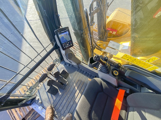 2022 Caterpillar 345GC Excavator