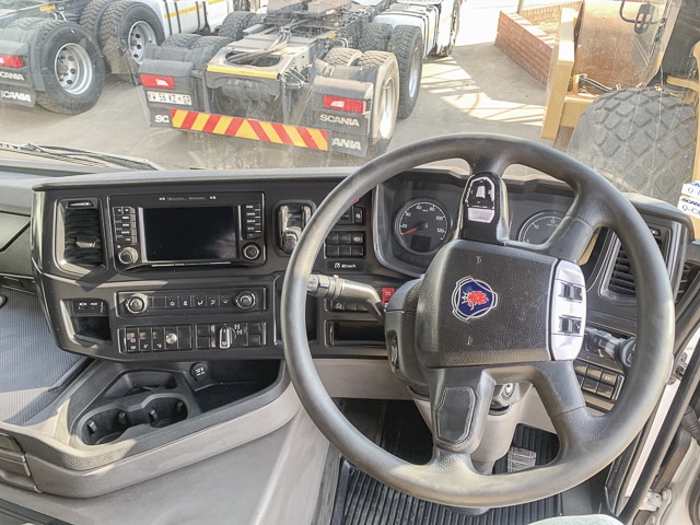 2019 Scania G460 – 6×4 Truck Tractor