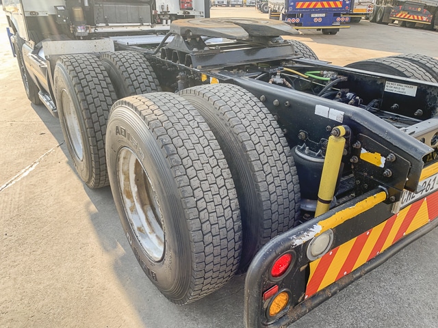 2012 International Eagle 9800I – 6×4 Truck Tractor