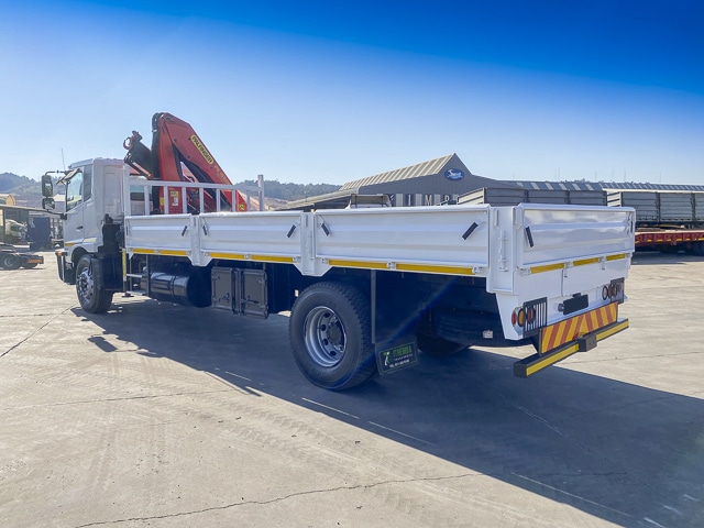 2022 UD Nissan PKE 250 Dropside Crane – 4×2 Truck