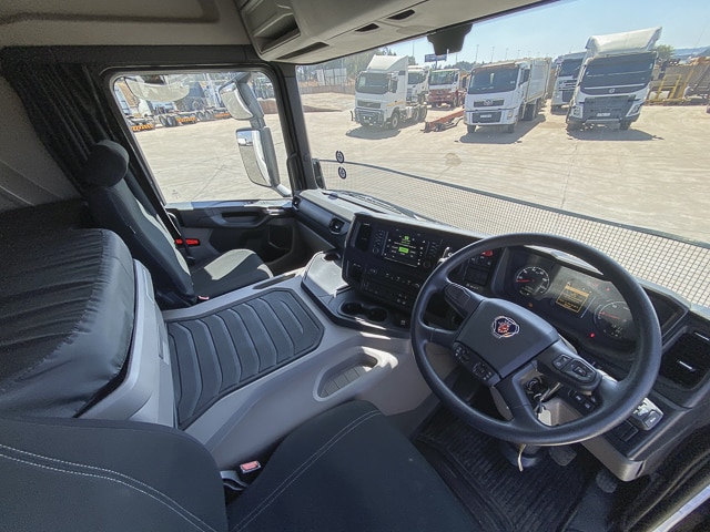 2023 Scania P410 – 4×2 Truck Tractor