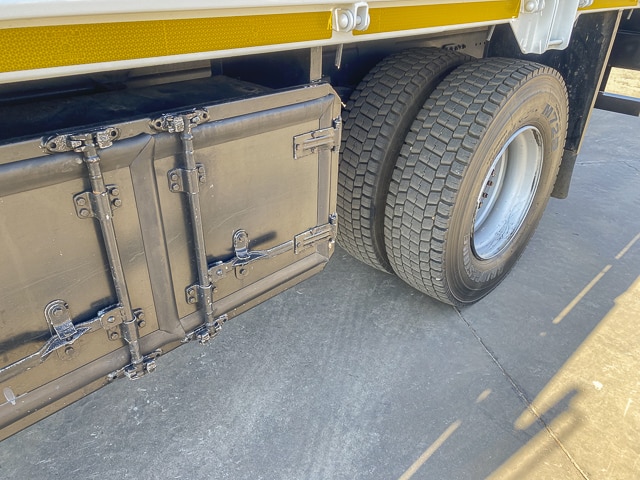 2022 UD Nissan PKE 250 Dropside Crane – 4×2 Truck