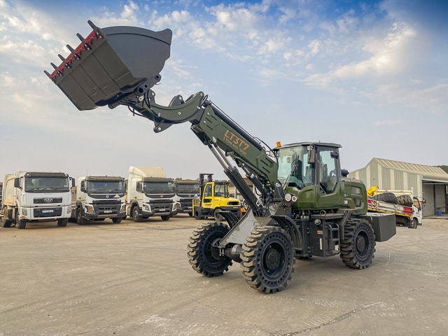 2025 Telehandler Loader 4×4 LT3T7