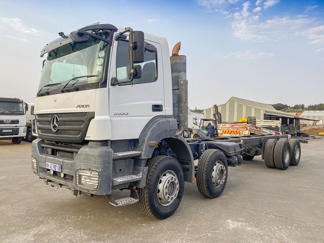 2018 Mercedes-Benz Axor 3535 Twin Steer Rigid Truck