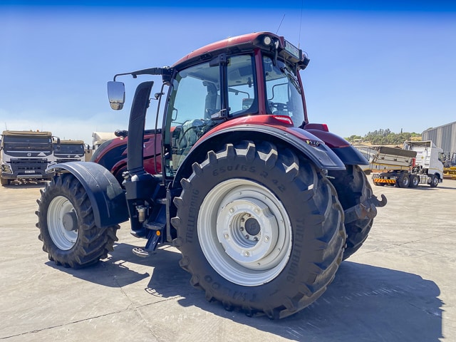 2022 Valtra T234 Versu – 4×4 Tractor