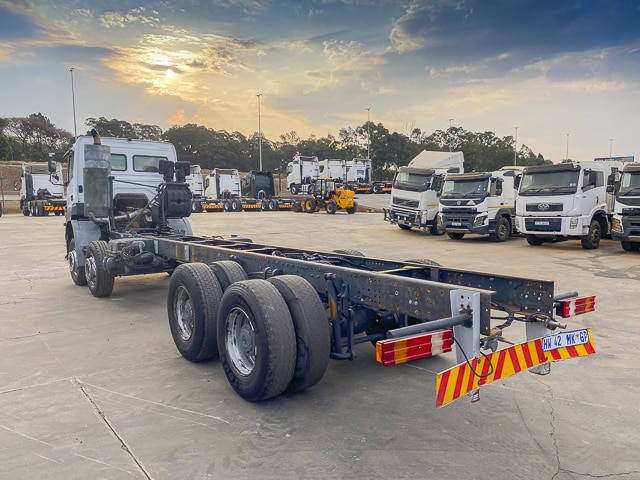 2018 Mercedes-Benz Axor 3535 Twin Steer Rigid Truck