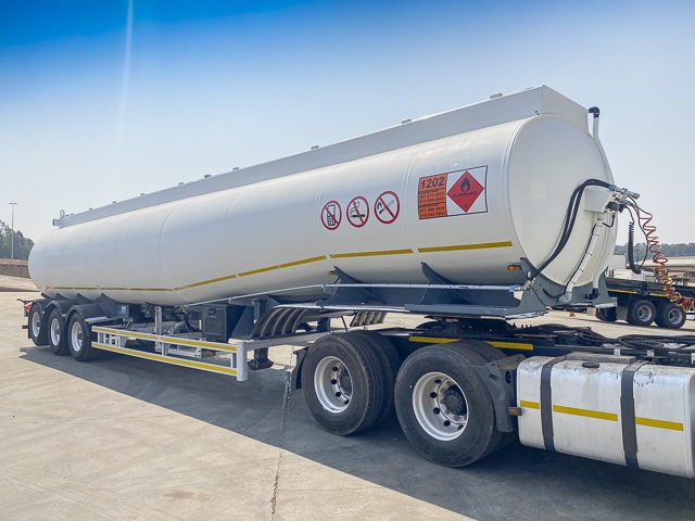 2008 GRW Fuel Tanker 50 000L – Pump & Meter – Tri Axle Trailer