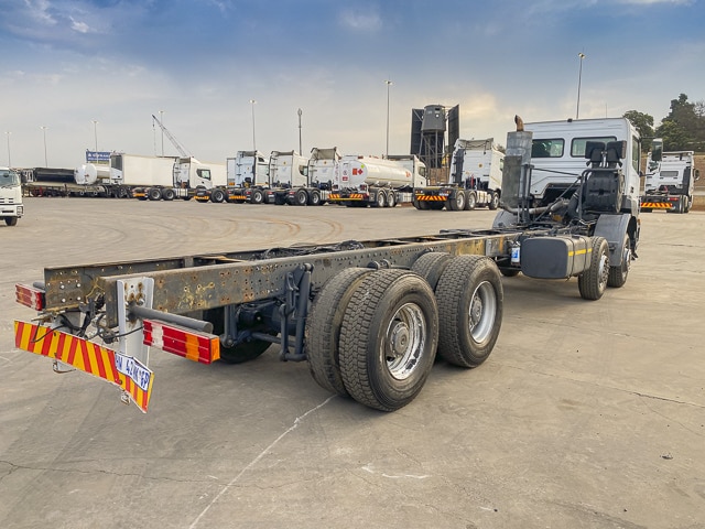 2018 Mercedes-Benz Axor 3535 Twin Steer Rigid Truck