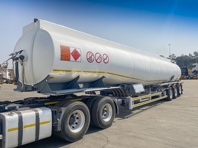 2008 GRW Fuel Tanker 50 000L – Pump & Meter – Tri Axle Trailer