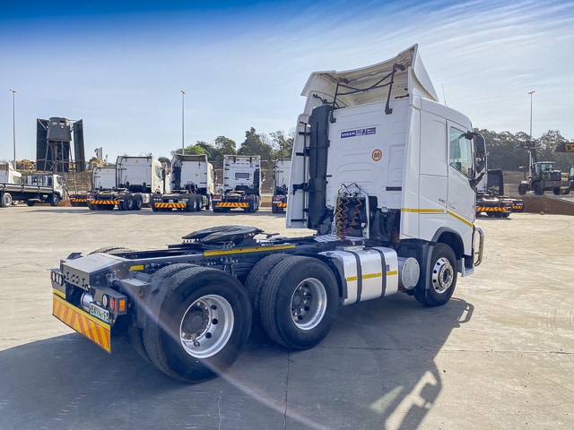 2017 Volvo FH440 – 6×4 Truck Tractor