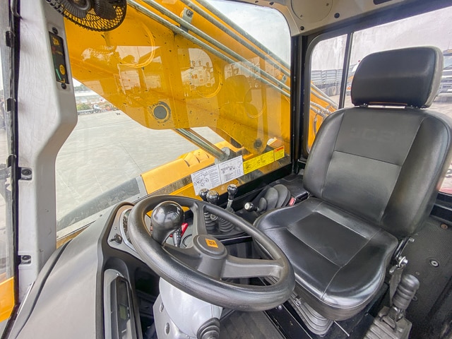 2023 JCB 530-70 HI VIZ Telehandler