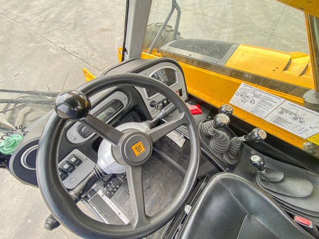 2023 JCB 530-70 HI VIZ Telehandler