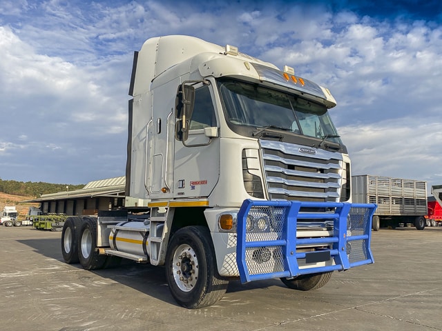 Used 2014 Freightliner Argosy ISX 530 - 6x4 Truck Tractor For Sale