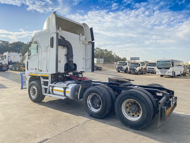 2014 Freightliner Argosy ISX 500 – 6×4 Truck Tractor
