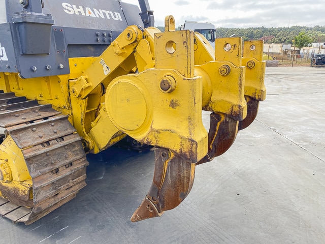 2011 Shantui SD22W – 24 Ton Dozer