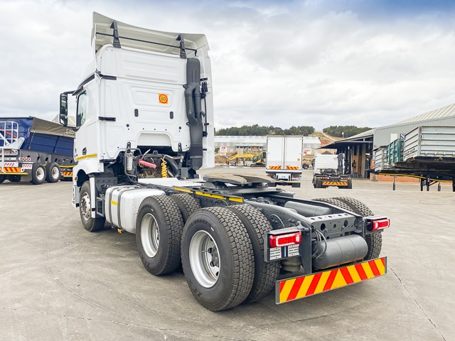 2020 Mercedes-Benz Actros 2652 – 6×4 Truck Tractor
