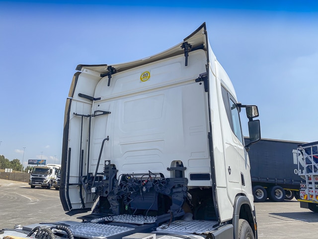 2020 Scania R560 – 6×4 Abnormal Lowbed Truck Tractor