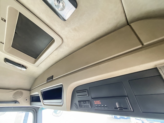 2020 Mercedes-Benz Actros 2652 – 6×4 Truck Tractor