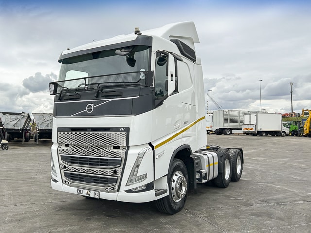 2022 Volvo FH440 – 6×4 Truck Tractor
