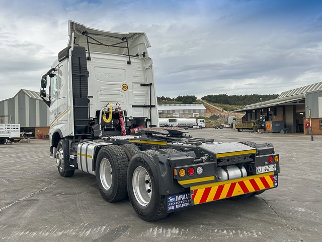 2022 Volvo FH440 – 6×4 Truck Tractor