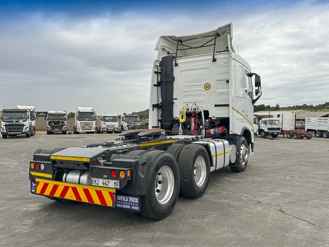 2022 Volvo FH440 – 6×4 Truck Tractor