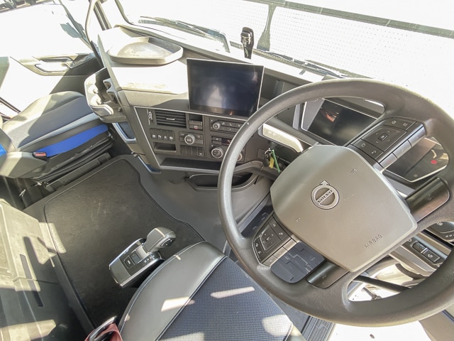 2021 Volvo FH440 – 6×4 Truck Tractor