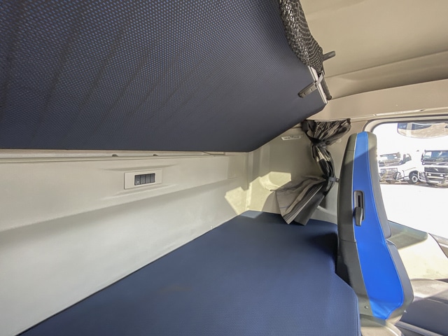 2021 Volvo FH440 – 6×4 Truck Tractor
