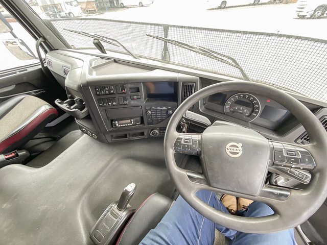 2017 Volvo FMX 400 – 6×4 Rigid Chassis Cab Truck