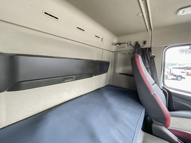 2017 Volvo FMX 400 – 6×4 Rigid Chassis Cab Truck