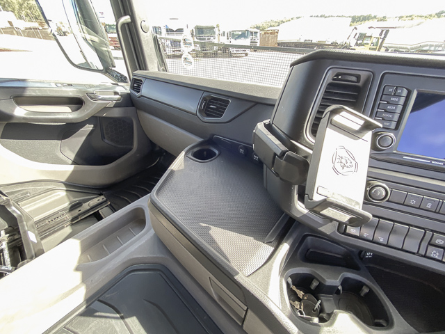 2022 Scania G460 – 6×4 Truck Tractor