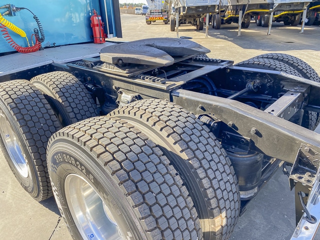 1997 Kenworth T600 Aerocab- 6×4 Truck Tractor