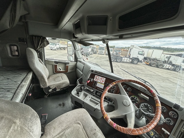 2013 Freightliner Argosy ISX 500 – 6×4 Truck Tractor