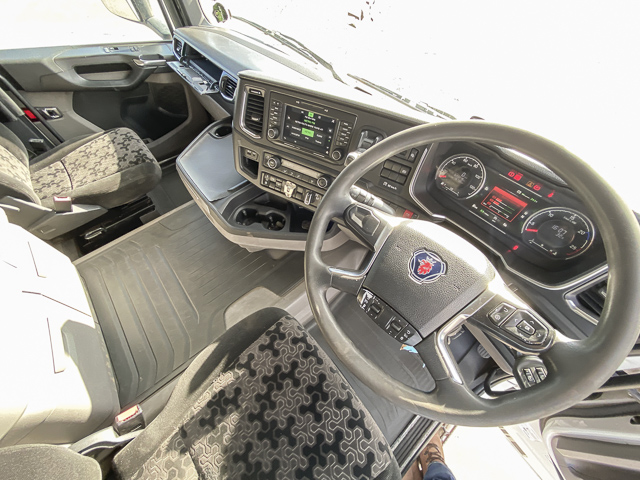 2021 Scania R460 – 6×4 Truck Tractor