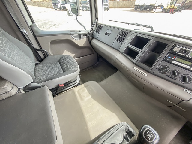 2018 Volkswagen 24-250 Cattle Truck & Drawbar Trailer