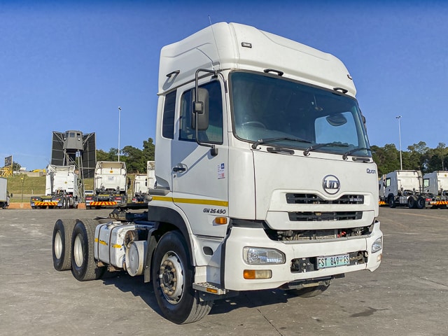 2015 UD Quon GW26 490 High Roof – 6×4 Truck Tractor