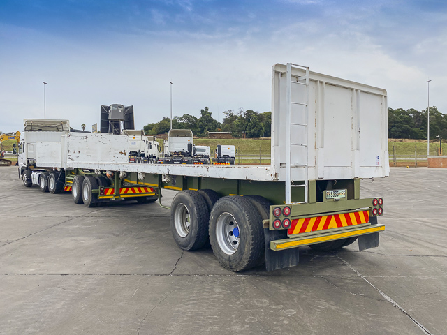 2013 Paramount Flatdeck Link Trailer